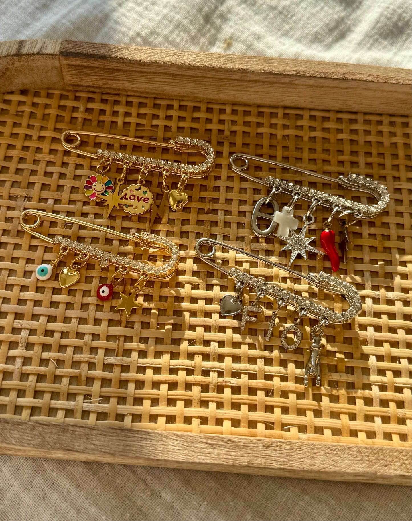 Broche 100% personnalisable | doré/ argenté